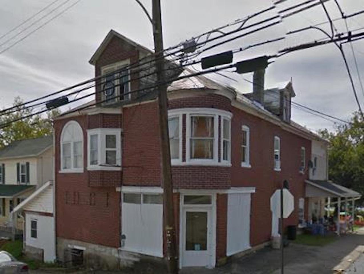 652 Pennsylvania Ave - Photo 1