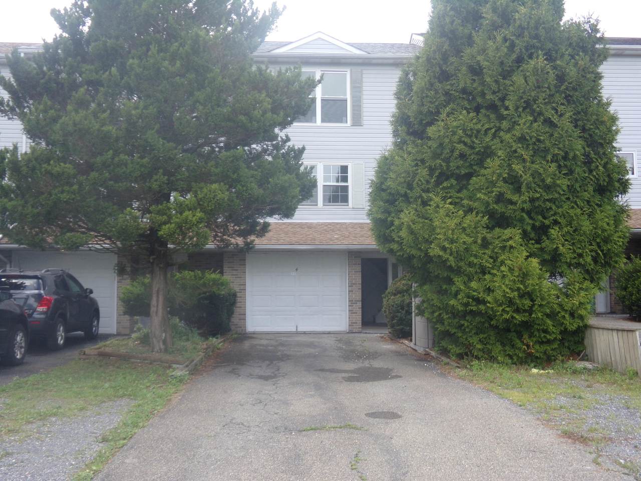 137 Victoria Arms Cir - Photo 1