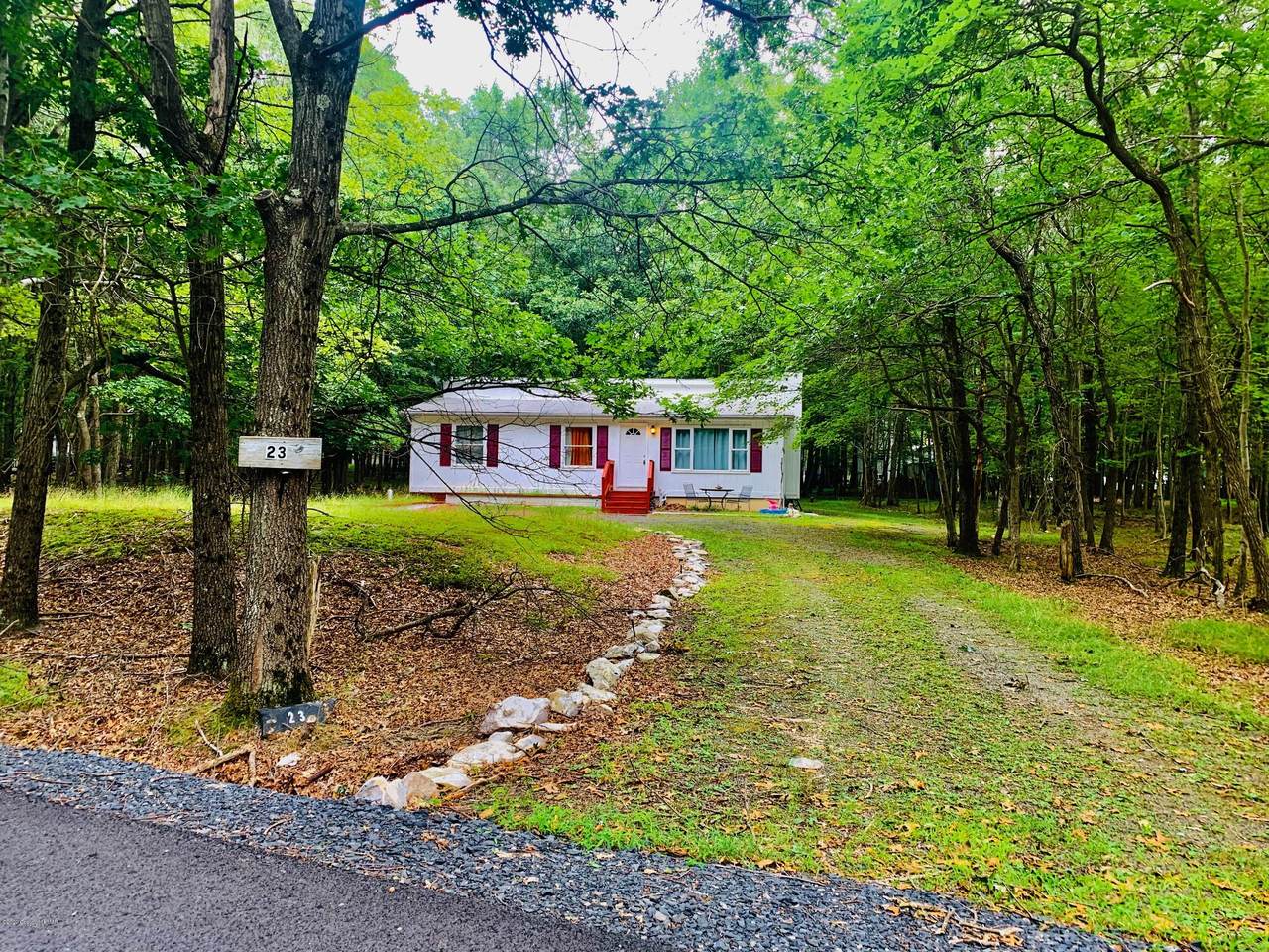 23 Sassafras Rd - Photo 1