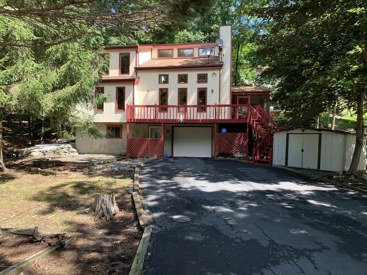 304 Manchester Dr - Photo 1