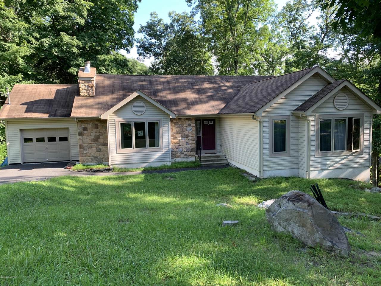 203 Radcliff Rd - Photo 1