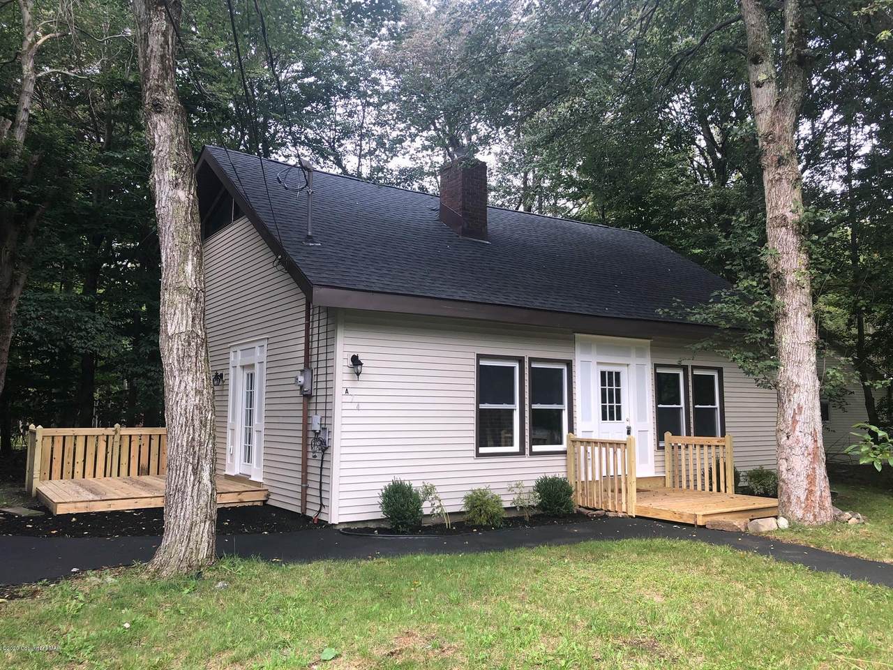 230 Greenbriar Cir - Photo 1
