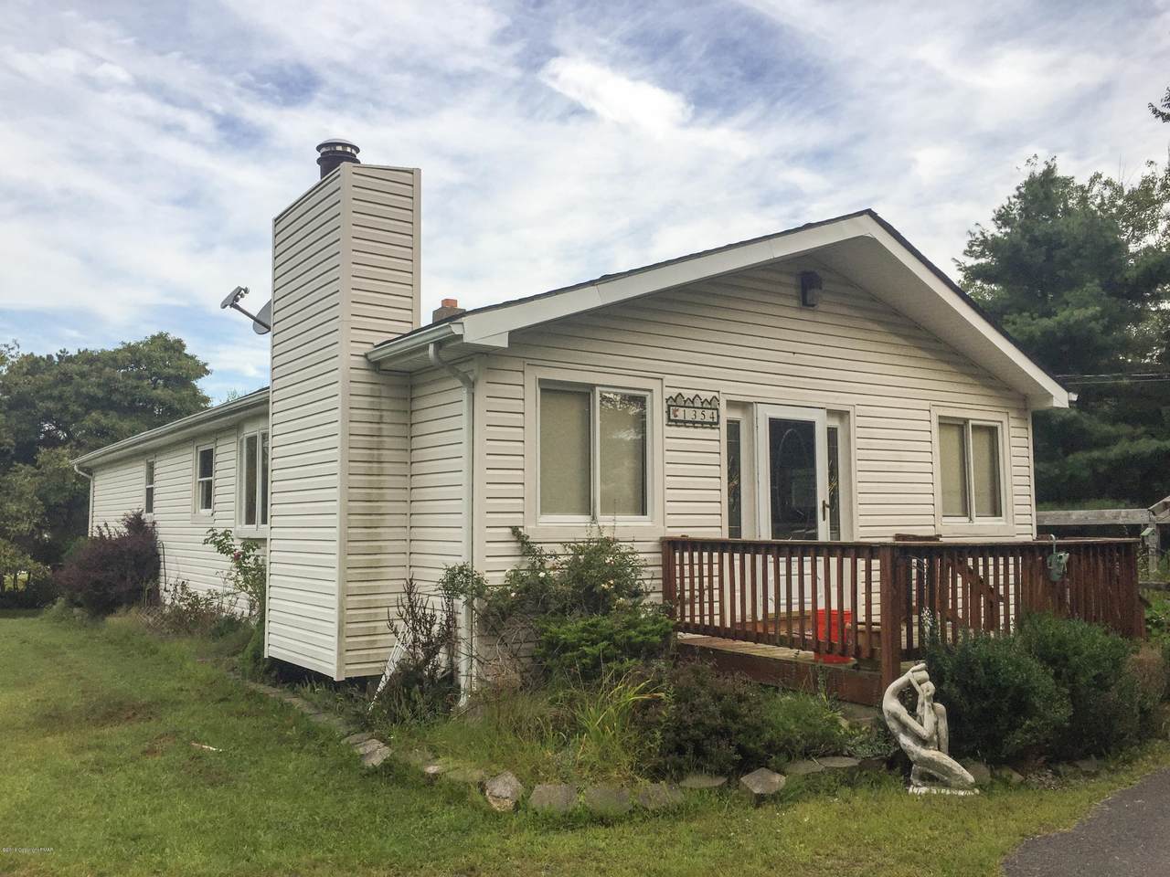 1354 Mathews Dr - Photo 1