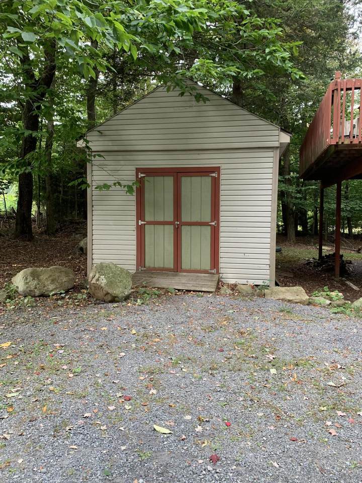306 Panther Rd - Photo 1