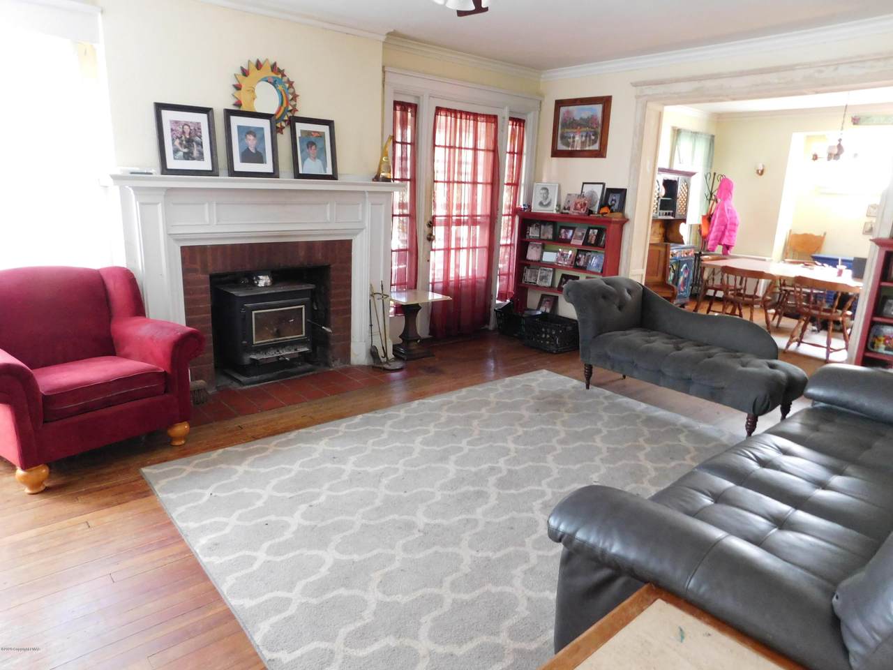 2 Edgemont Rd - Photo 1