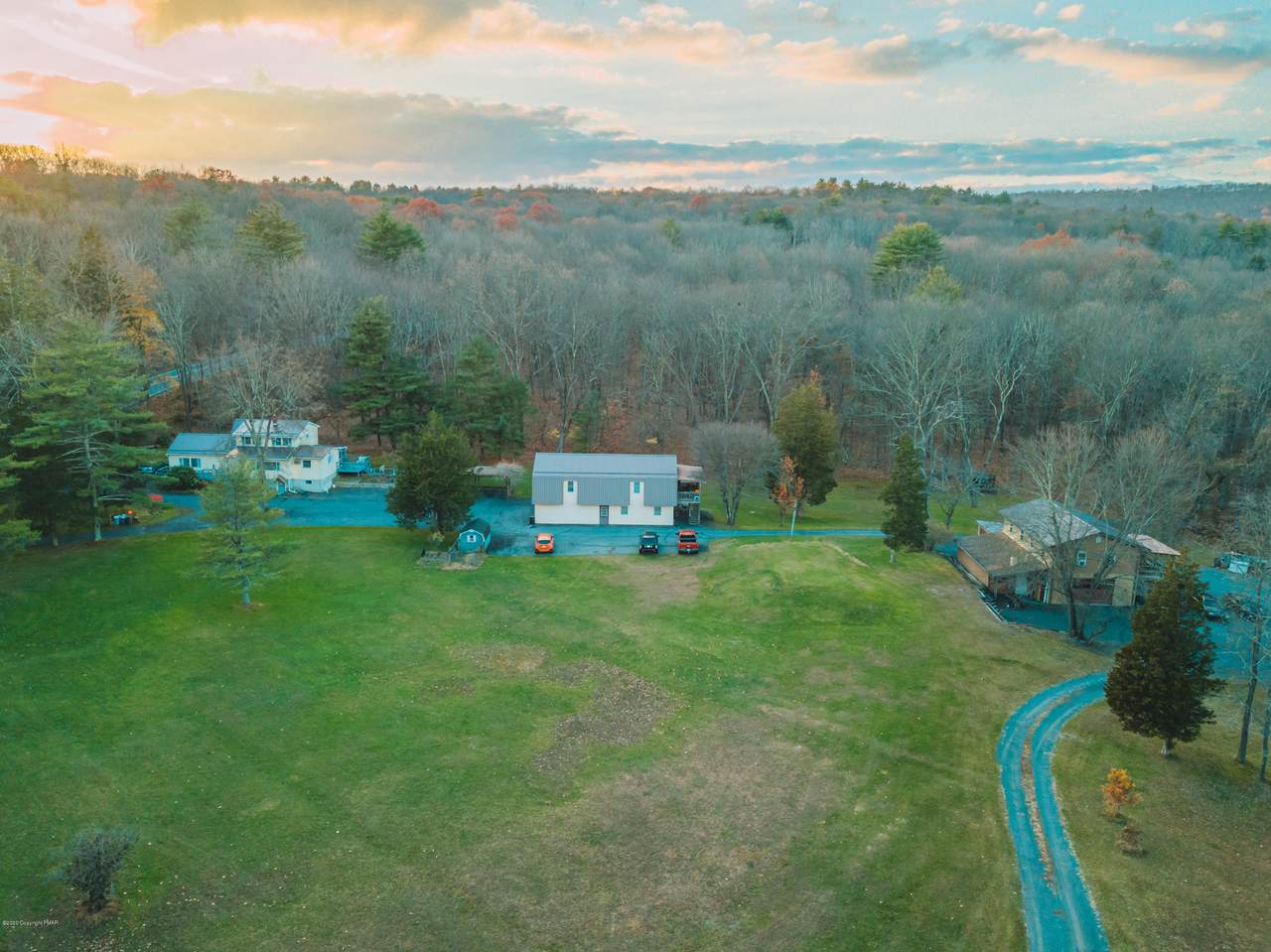 2447 Chipperfield Dr - Photo 1