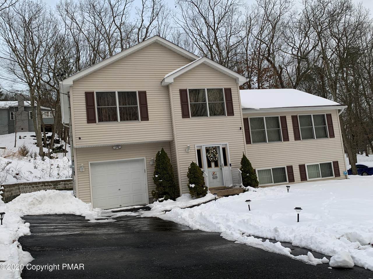 5299 Woodbridge Dr - Photo 1