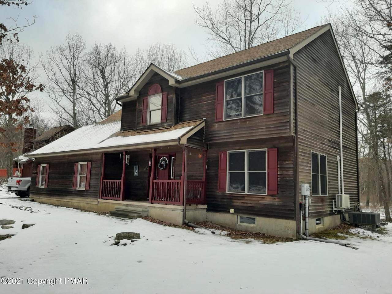 421 Underhill Dr - Photo 1