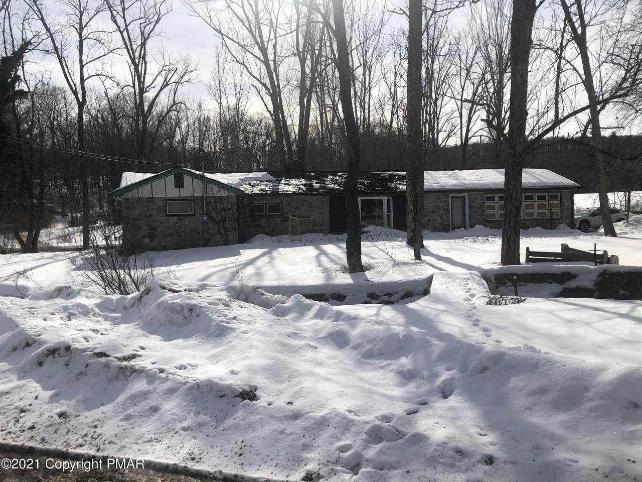 1272 Sarah St - Photo 1