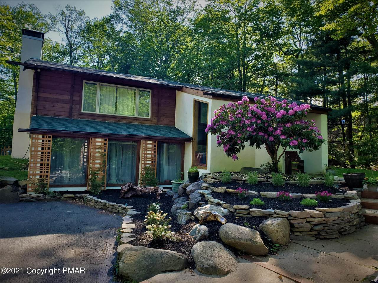 7212 Wigwam Way - Photo 1