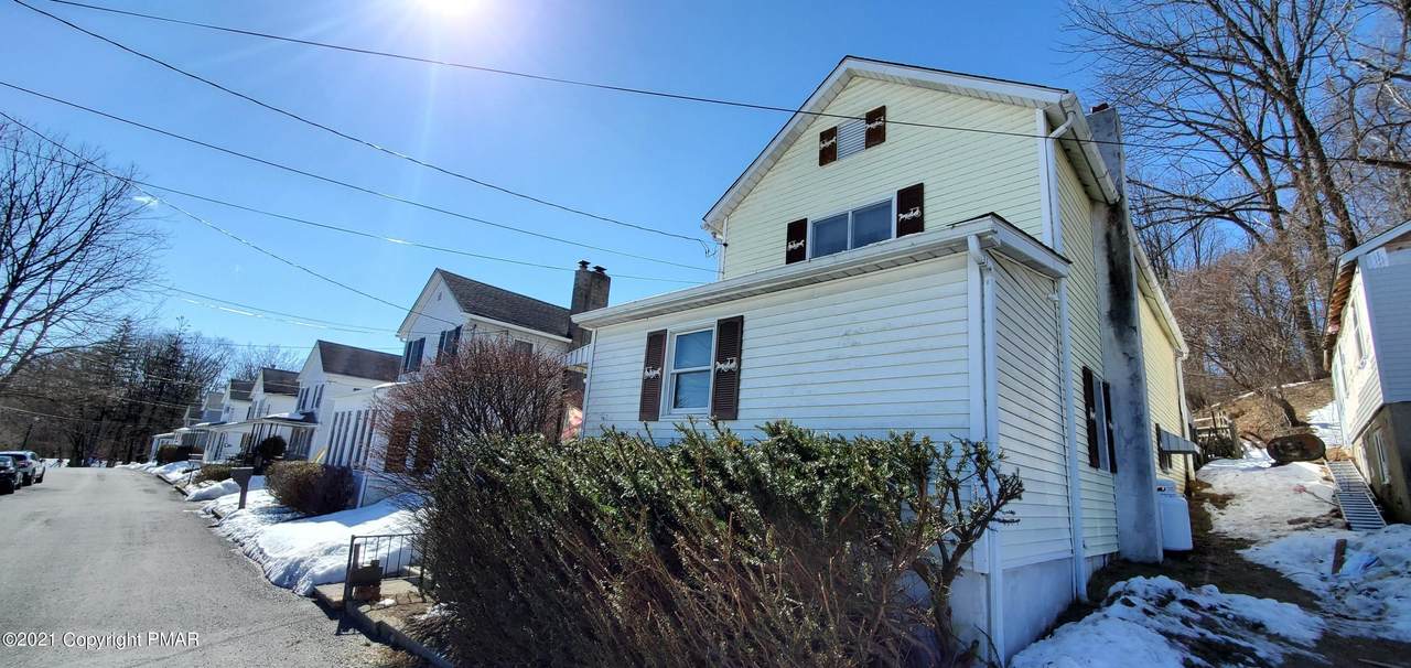 613 Washington St - Photo 1