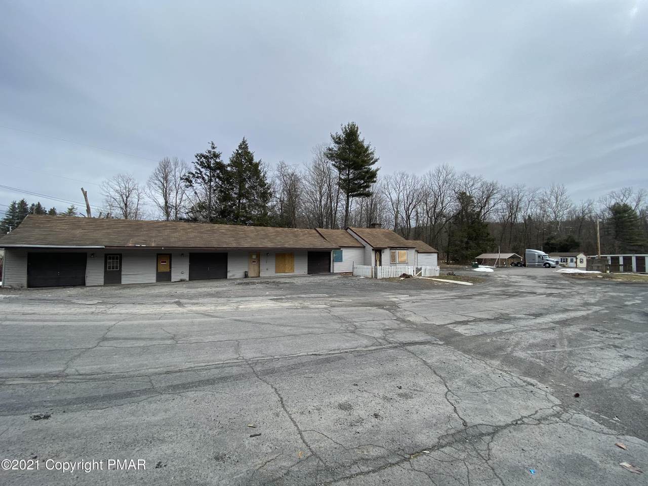 1374/1380 390 Rte - Photo 1