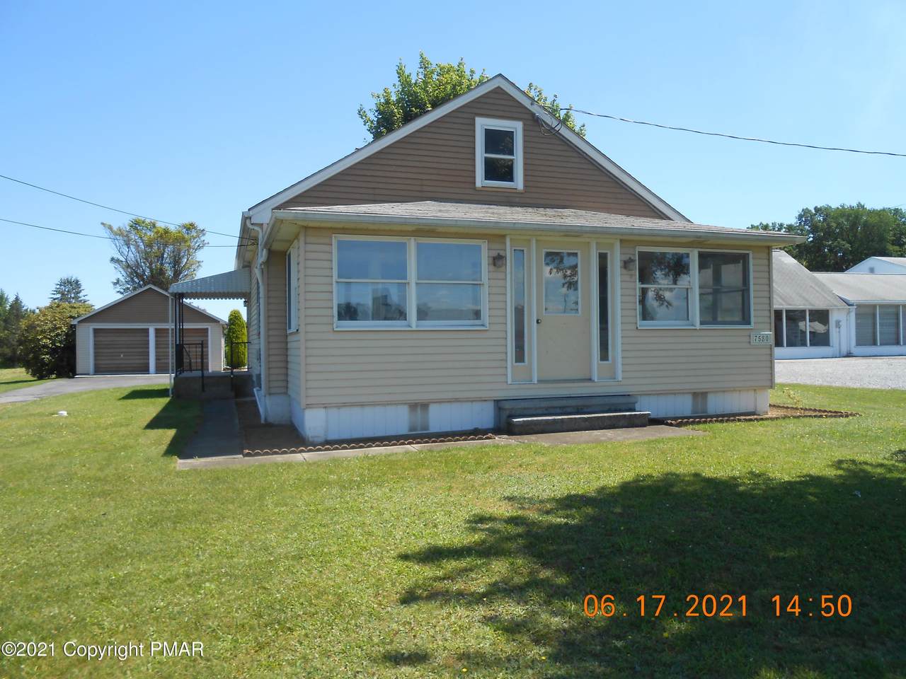 7580 Interchange Rd - Photo 1