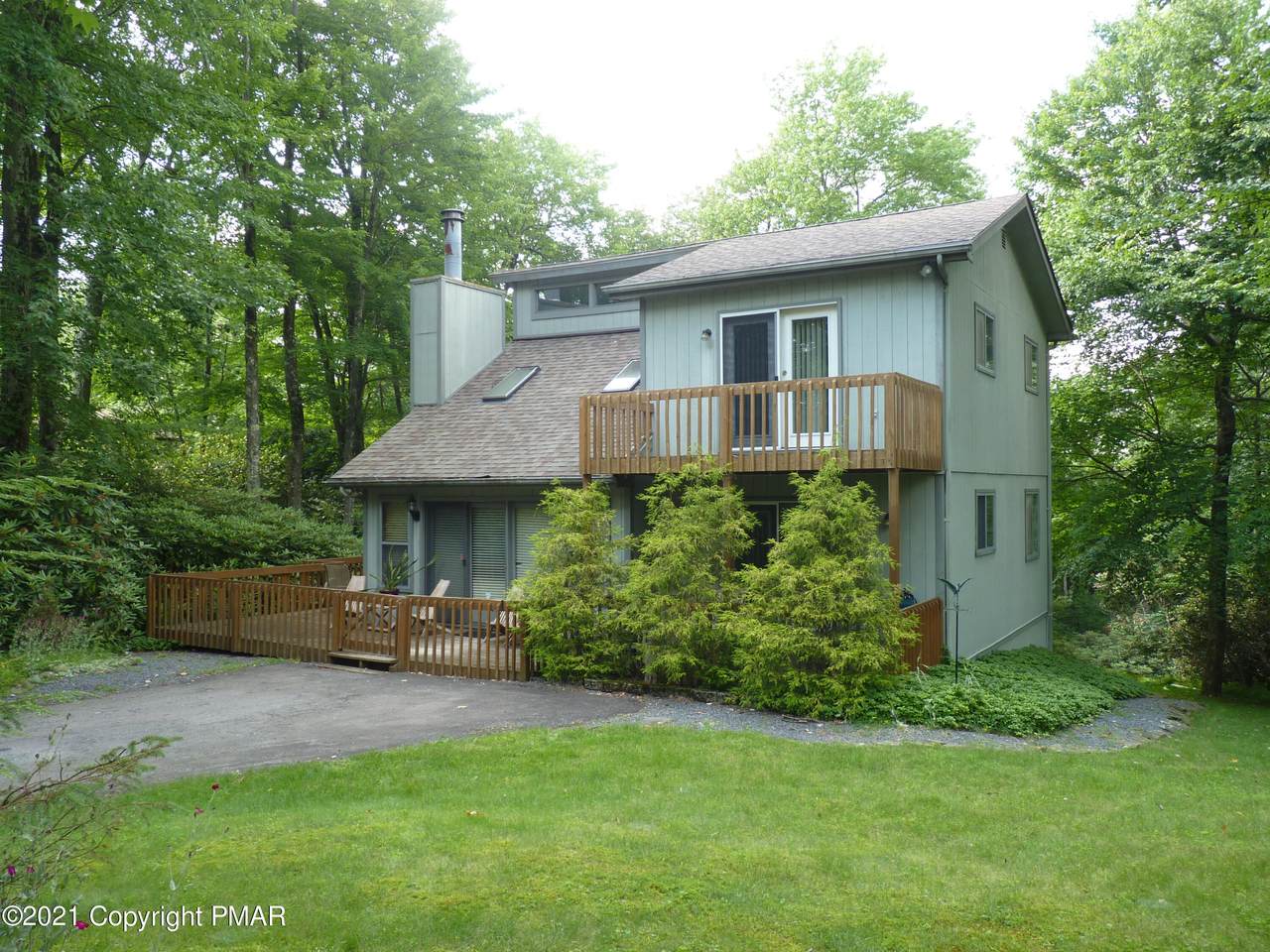 440 Lake Dr - Photo 1