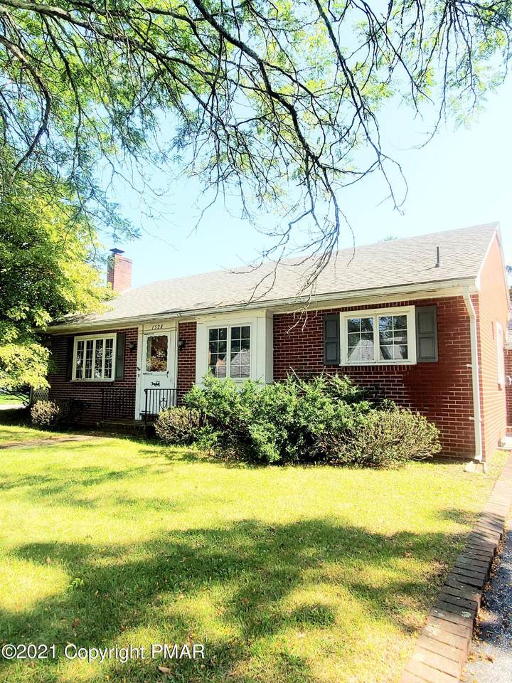 1528 Spruce St - Photo 1