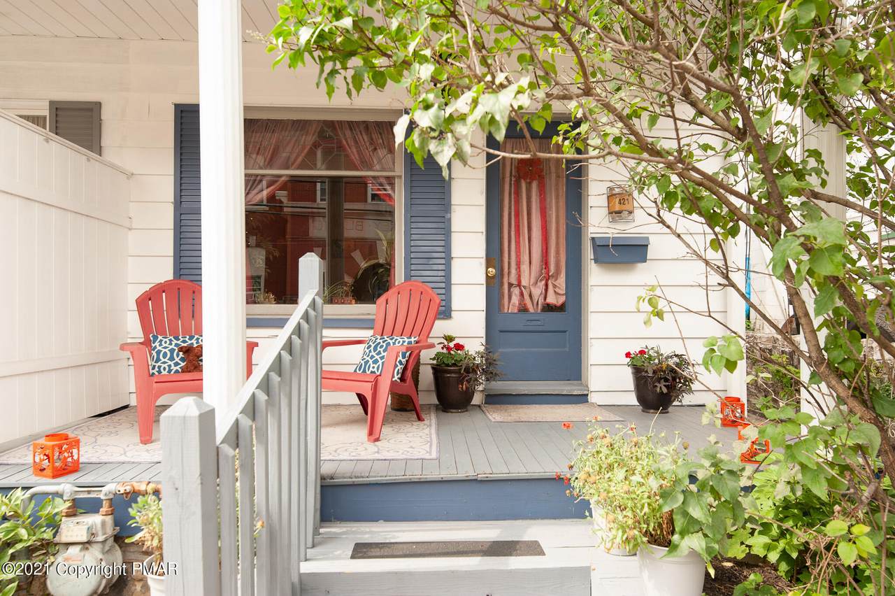 421 Pennsylvania Ave - Photo 1