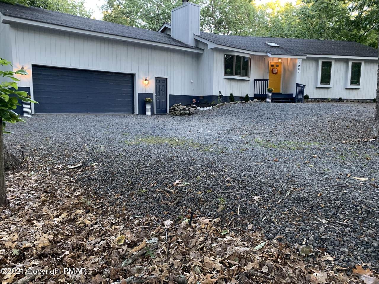 2209 Lancaster Dr - Photo 1