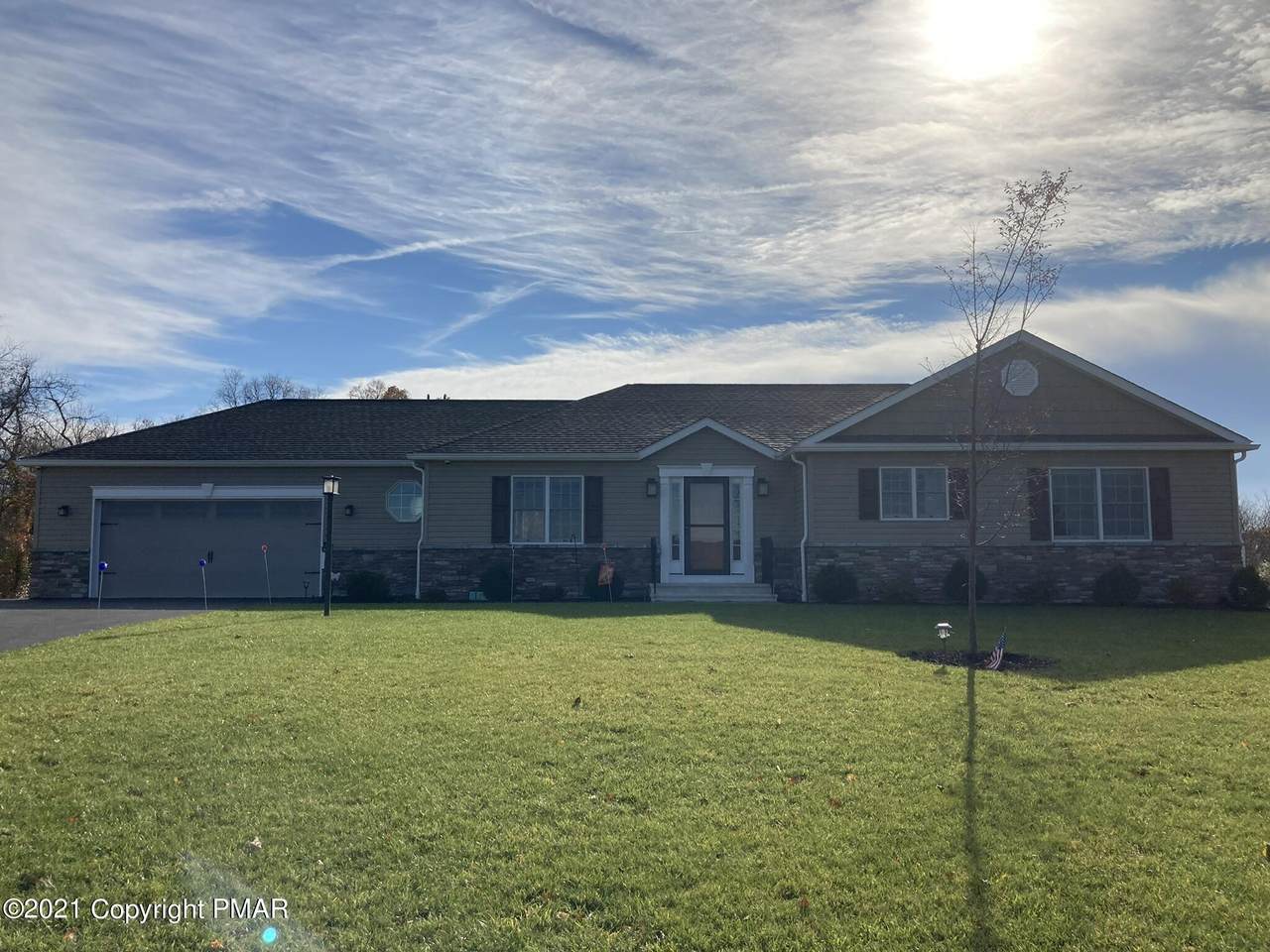 427 Sunset Dr - Photo 1