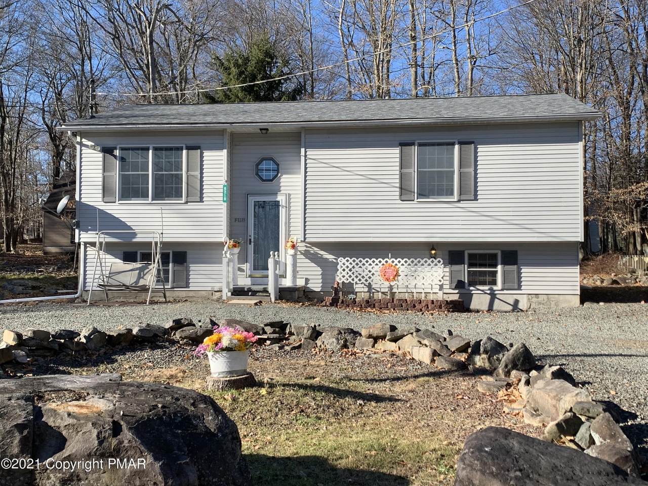 6210 Park Pl - Photo 1