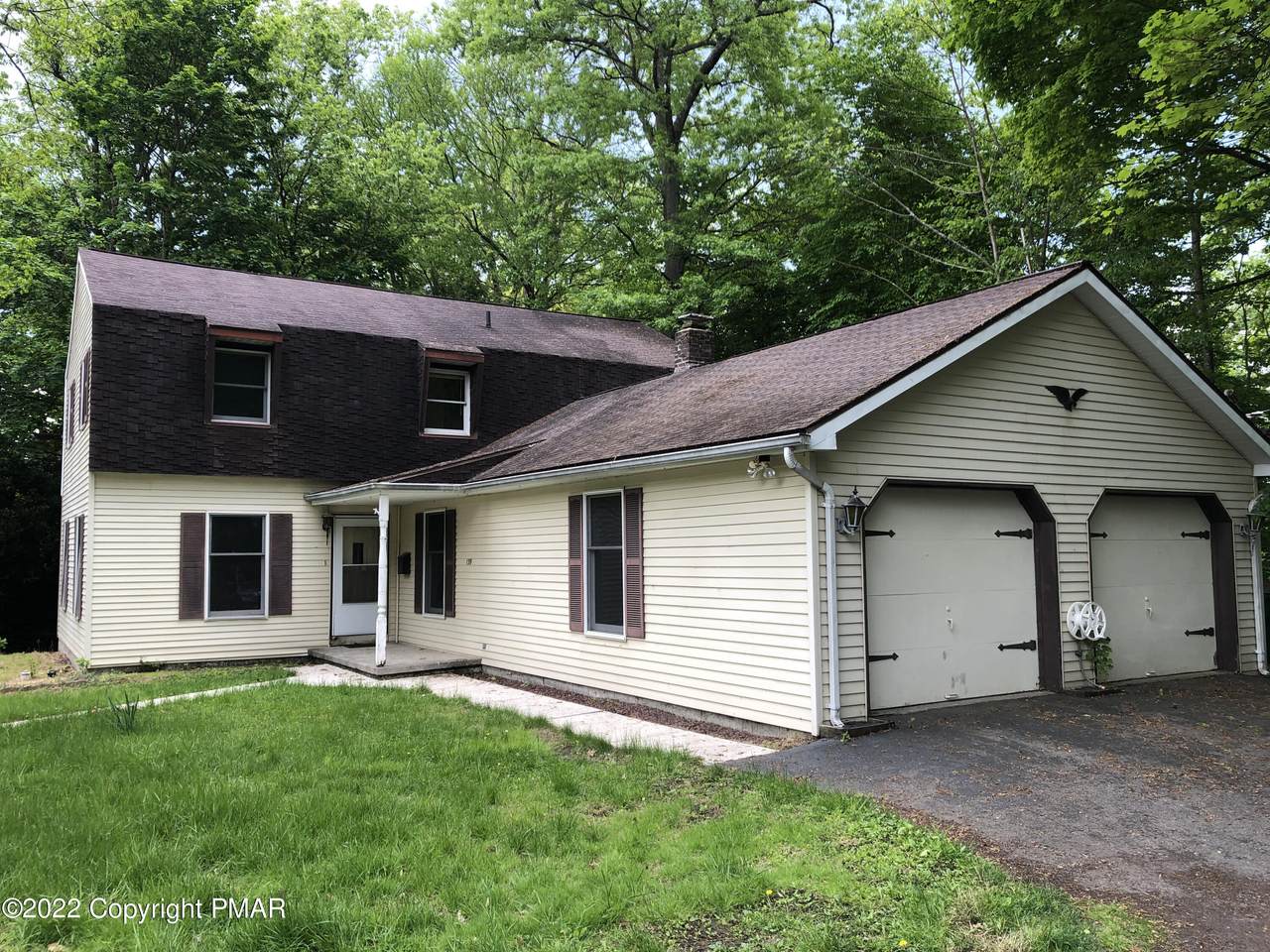 139 Maple Ave - Photo 1