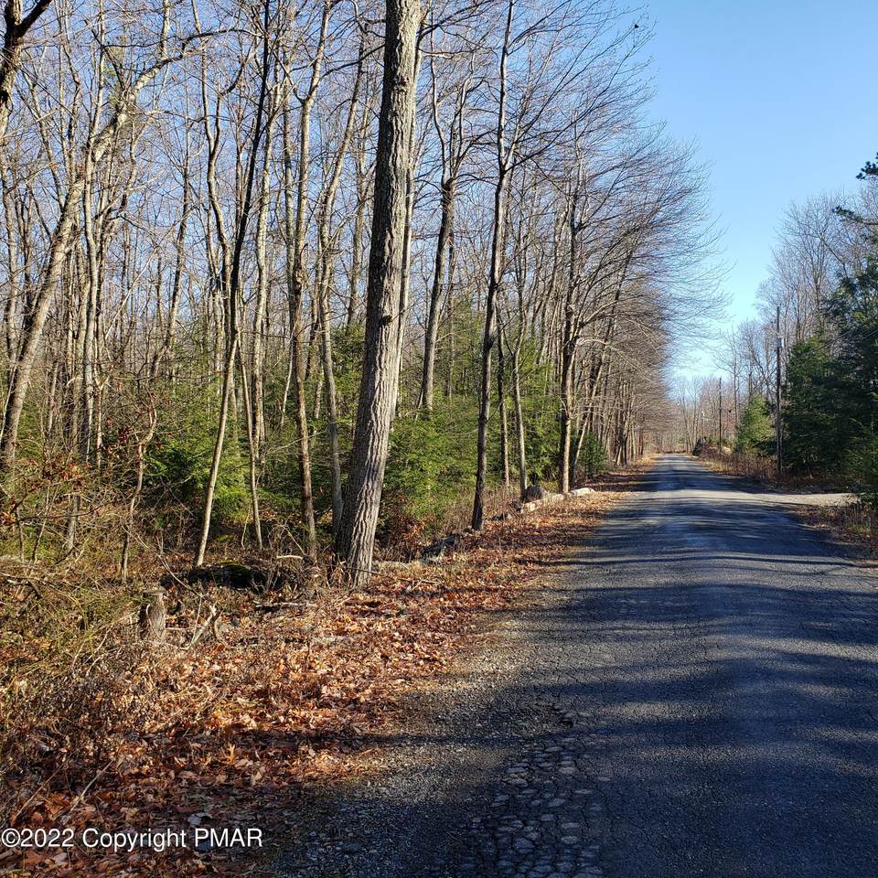 Redwood Dr - Photo 1
