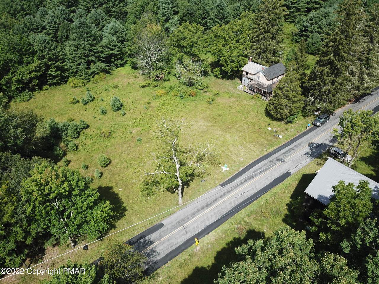 310 Hallet - Photo 1