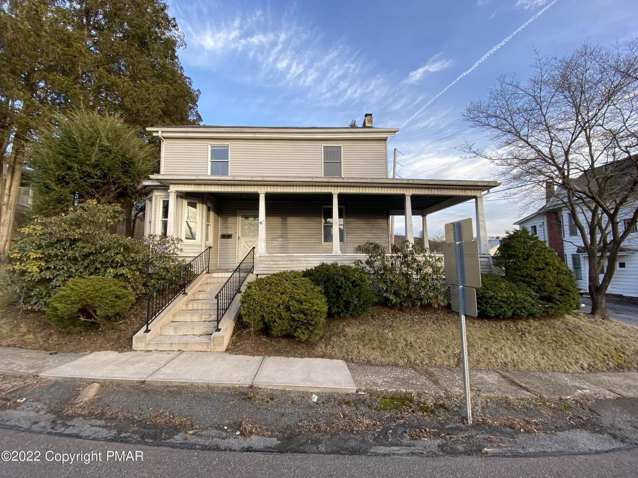 202 4th St - Photo 1