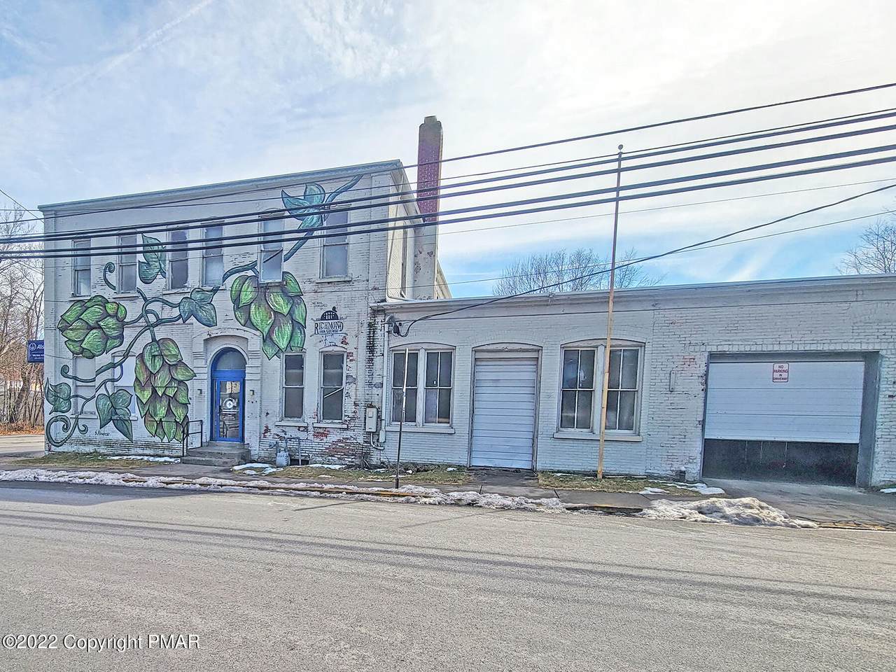 110 Pennsylvania Ave, Unit 4 - Photo 1