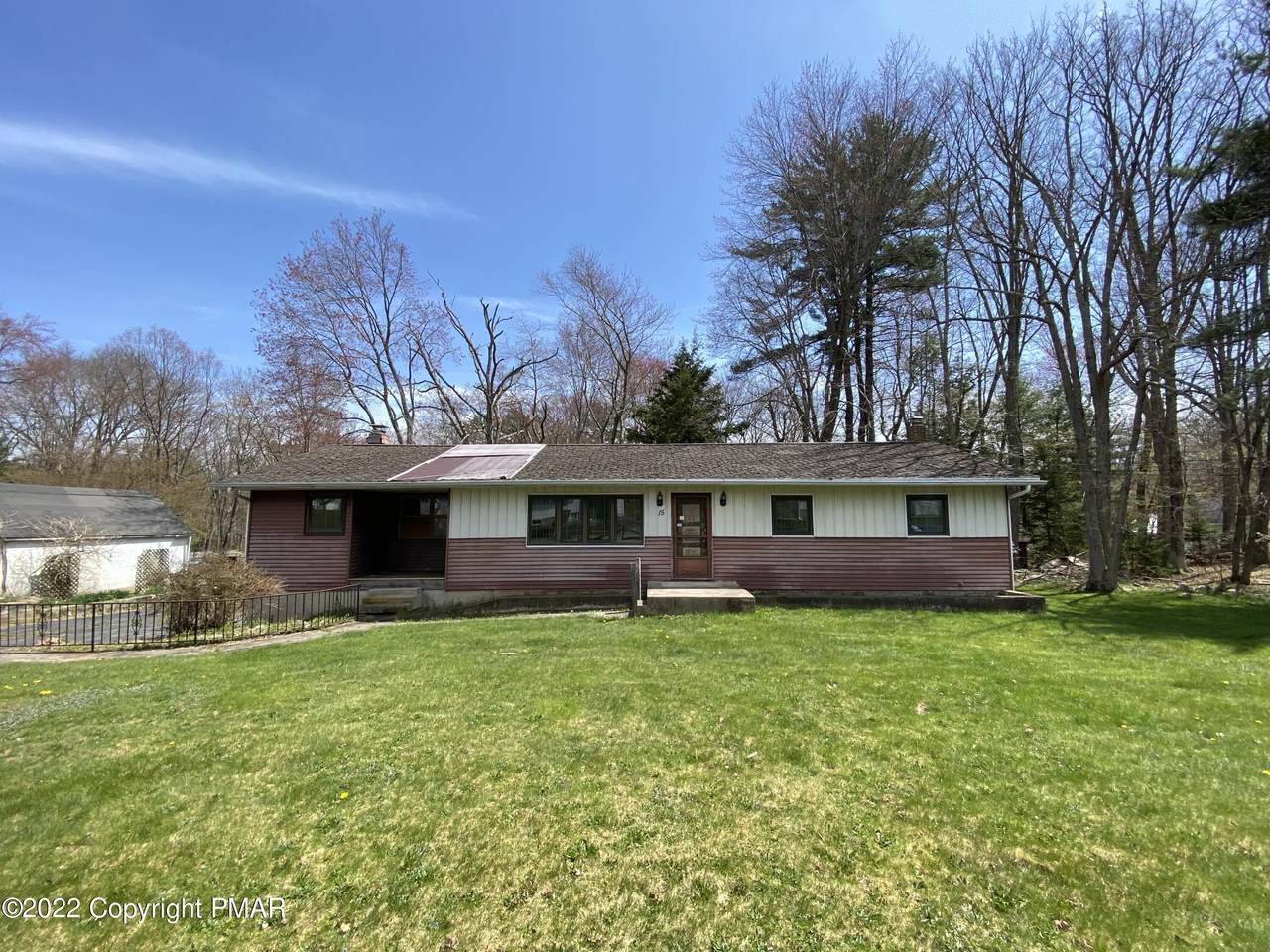 15 Oak St - Photo 1