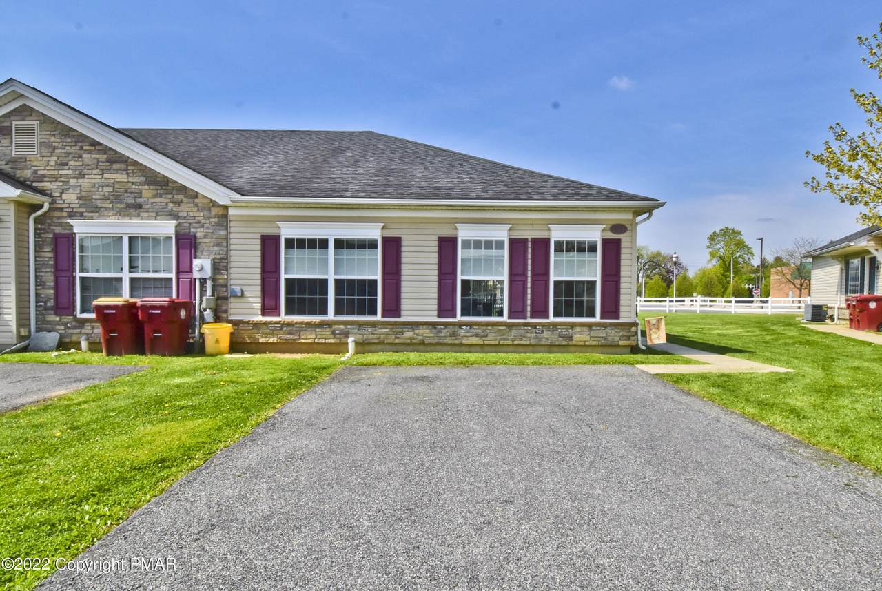 1998 Mercer Way - Photo 1