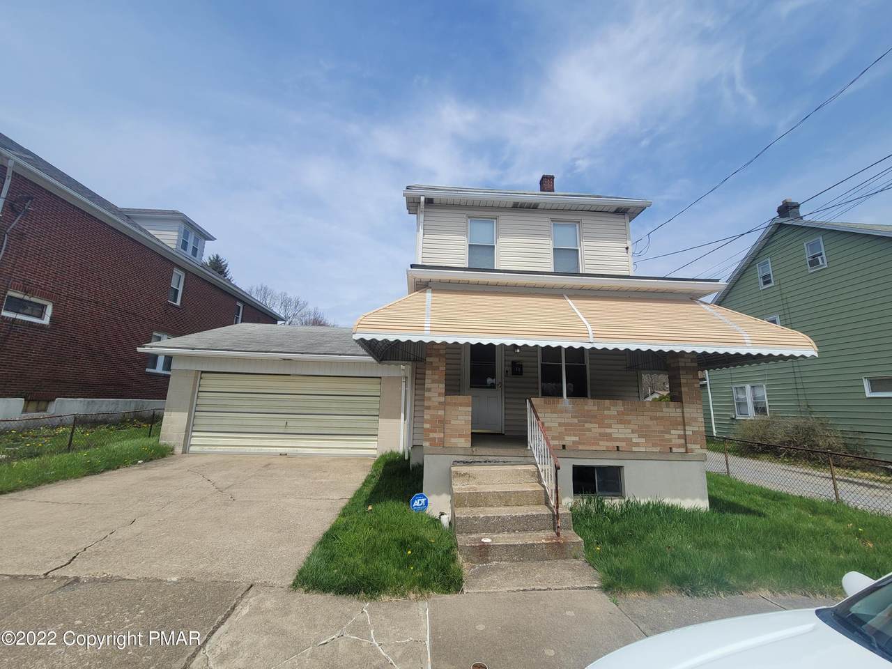 411 Grant St - Photo 1