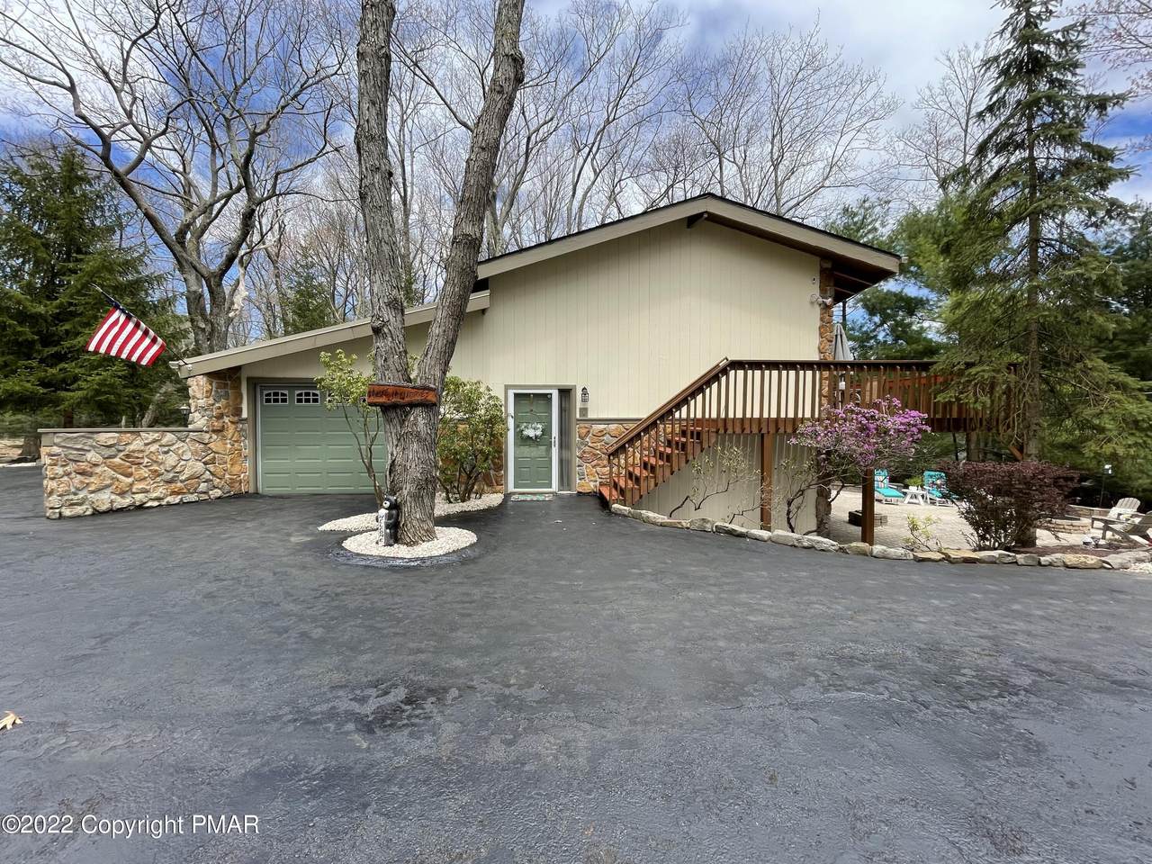 94 Crest Drive - Photo 1