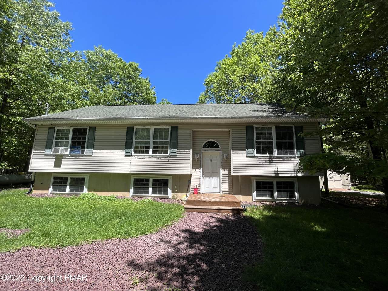 33 Burnshaw Ln - Photo 1