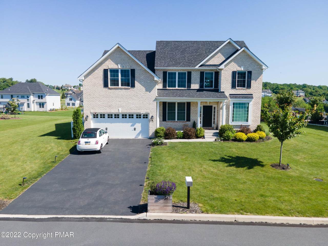 261 Danbury Dr - Photo 1