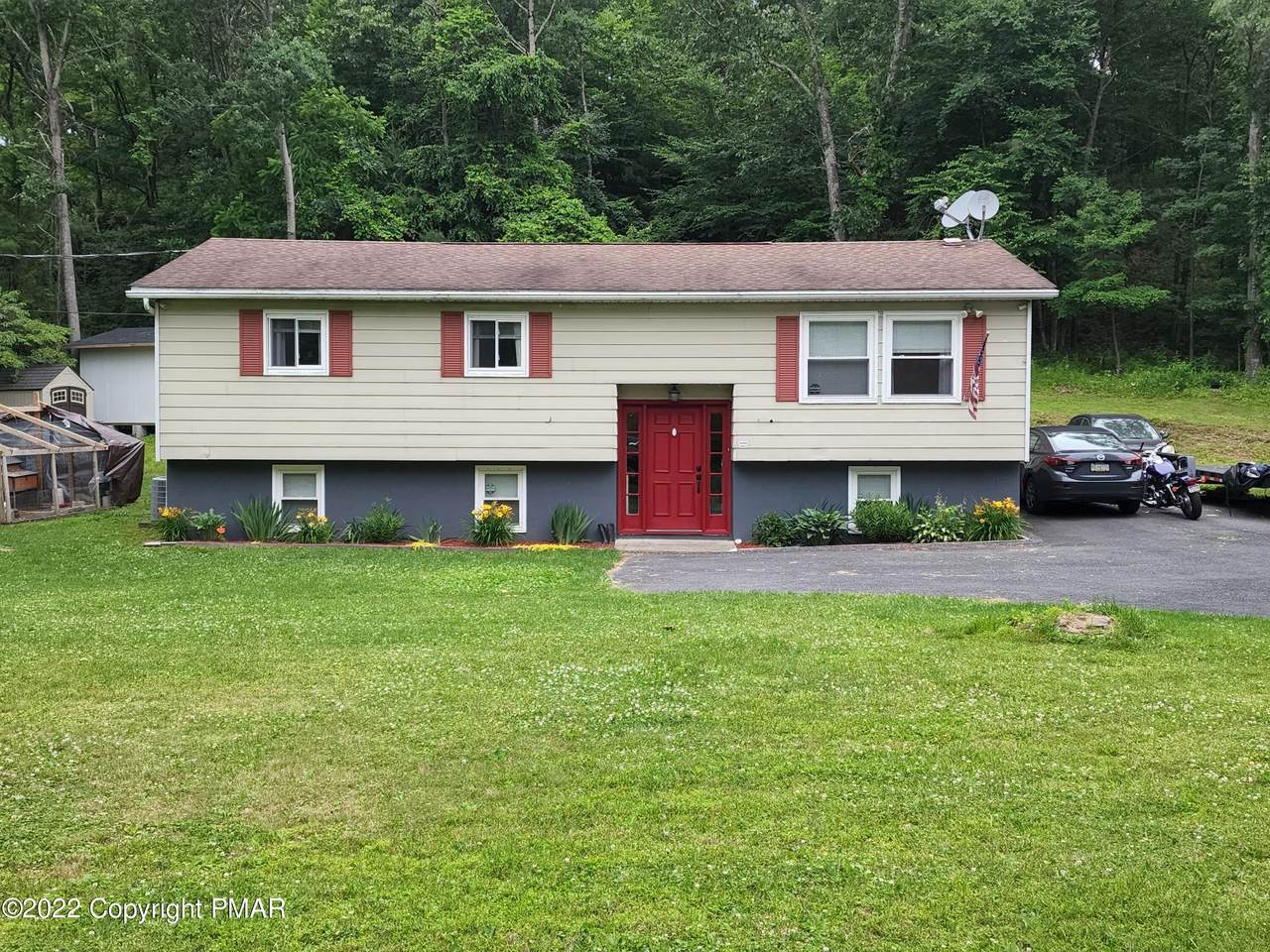 219 Becca Ln - Photo 1
