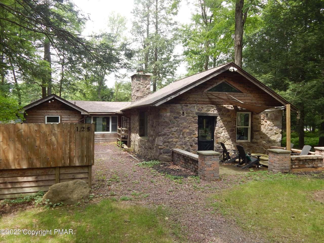 125 Mccauley Ave - Photo 1