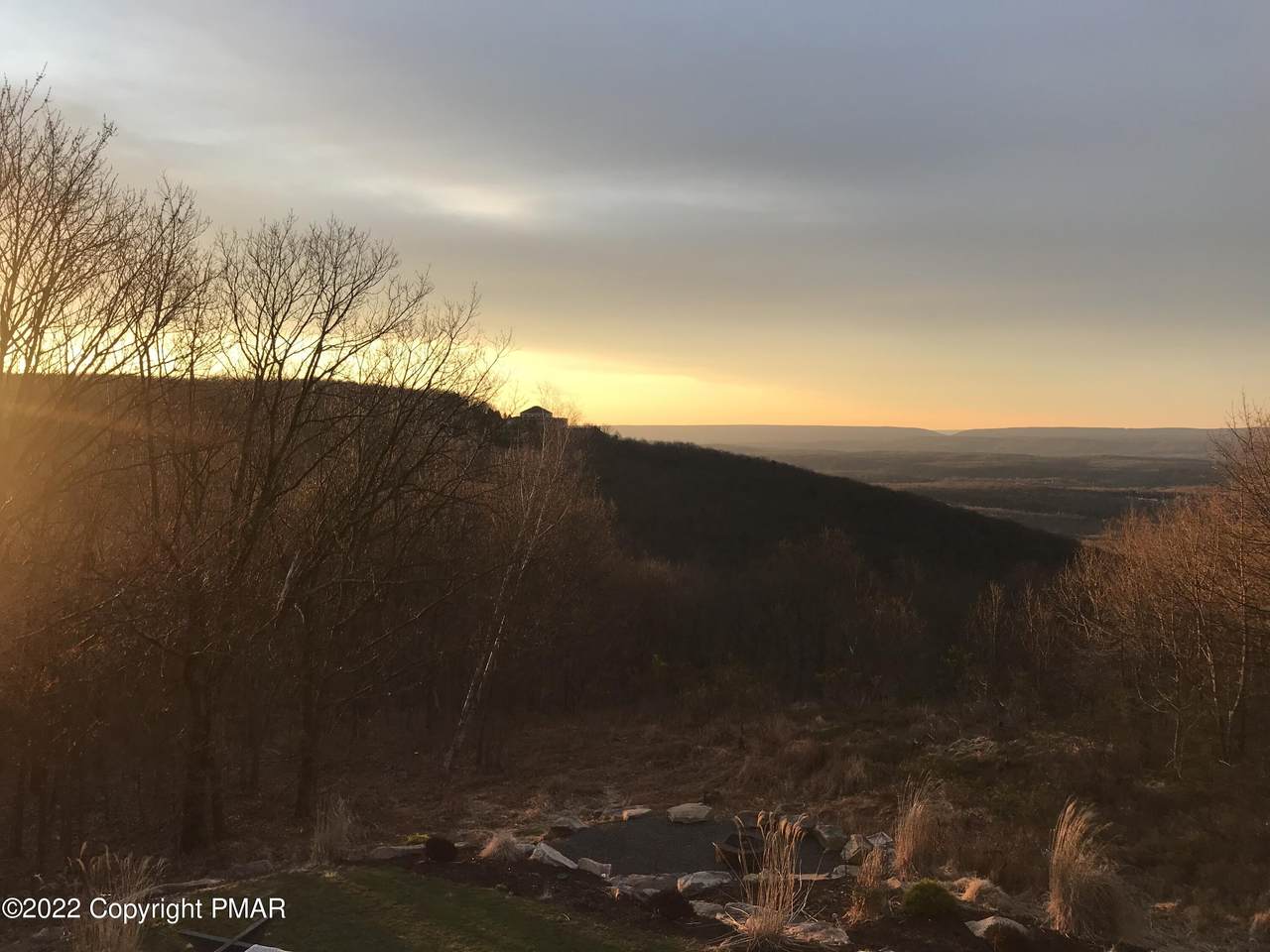 400 Scenic Dr - Photo 1