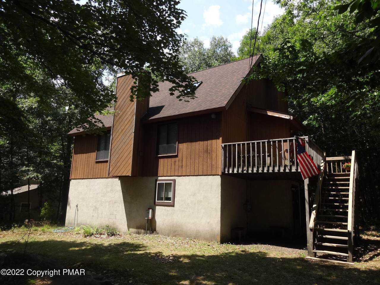 112 Country Club Dr. - Photo 1