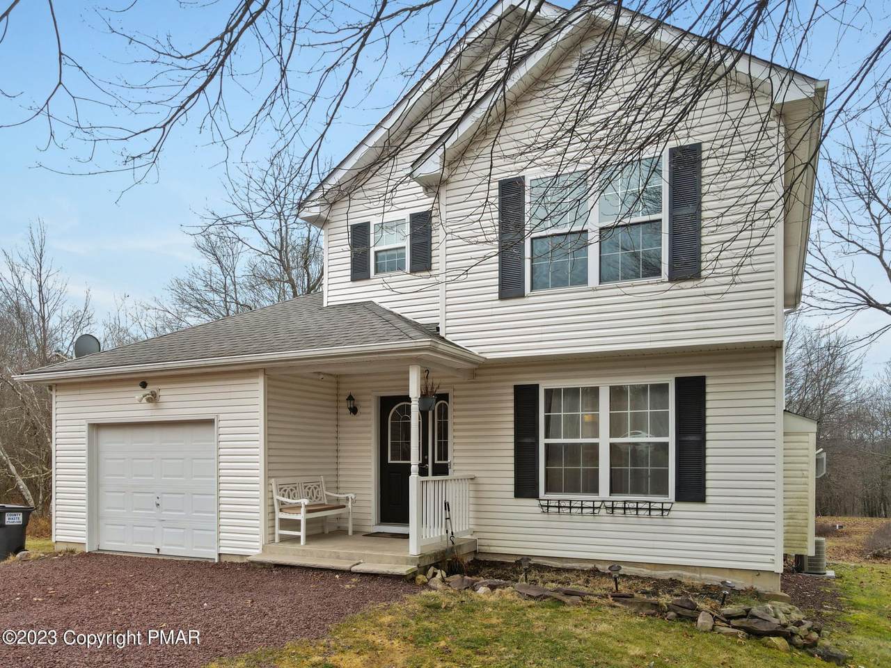153 Brittany Dr - Photo 1