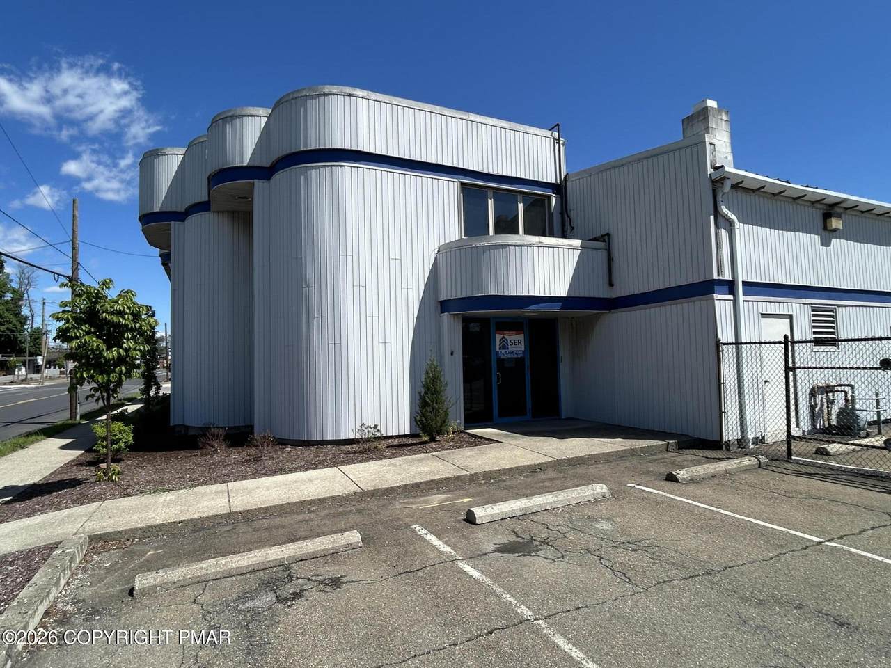 320 Courtland Street - Photo 1