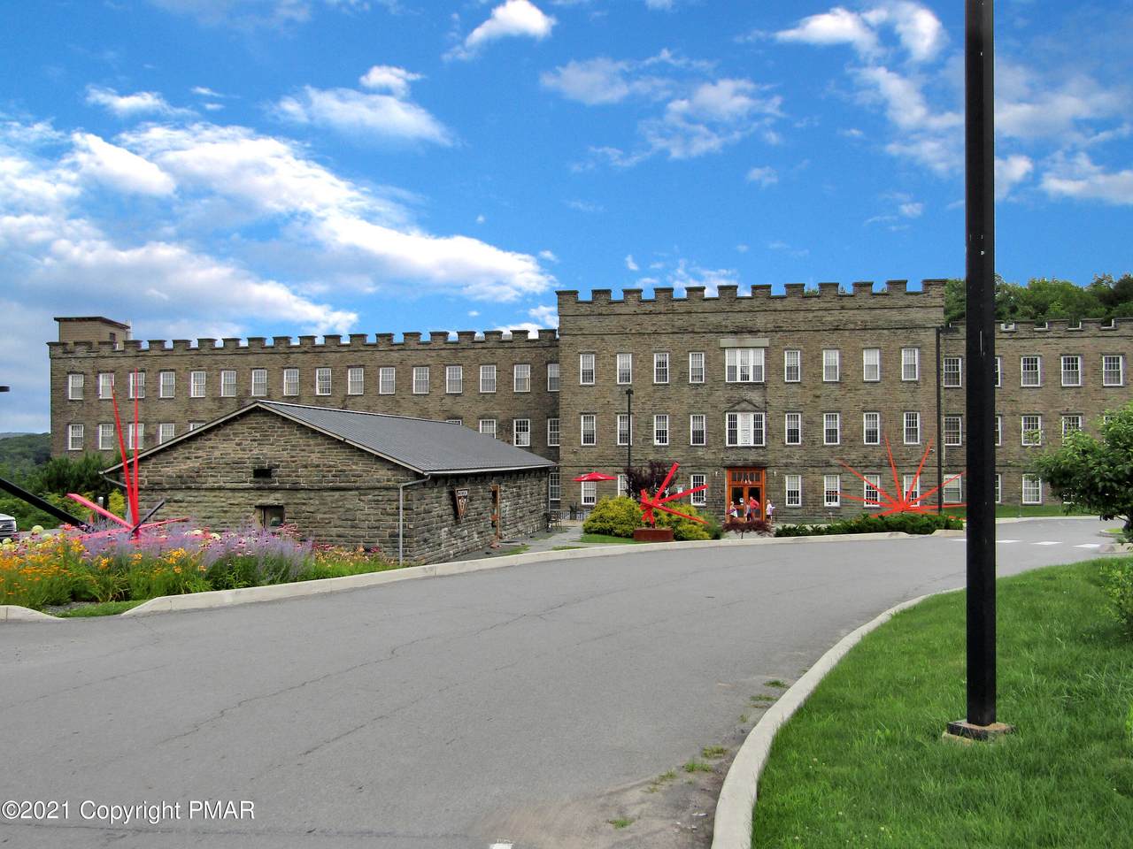 8 Silk Mill Drive - Photo 1