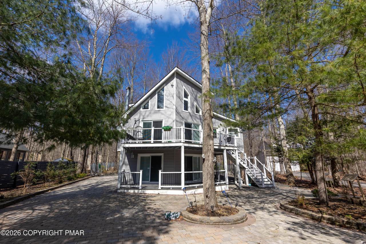 419 Quaker Court - Photo 1