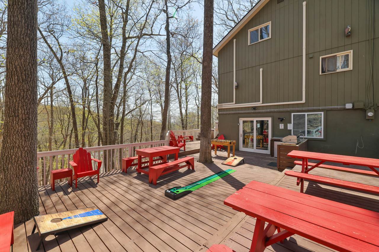 163 Cambridge Court - Photo 1