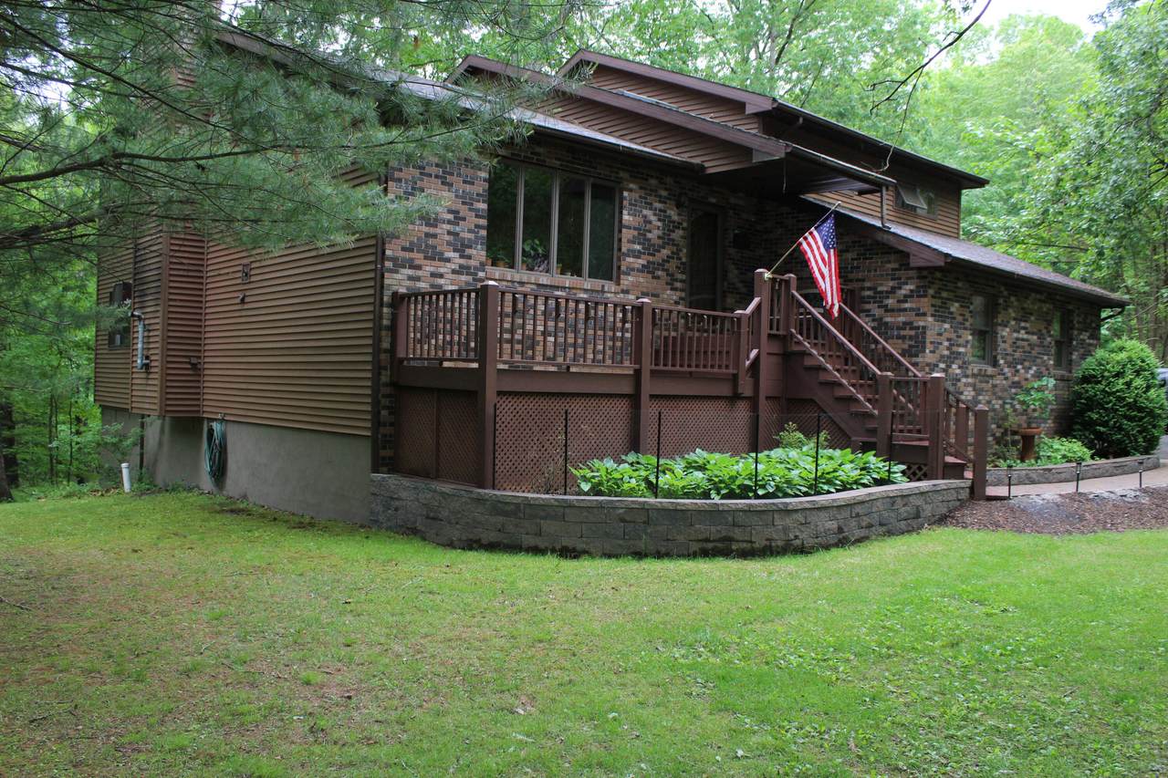 55 Arbutus Lane - Photo 1