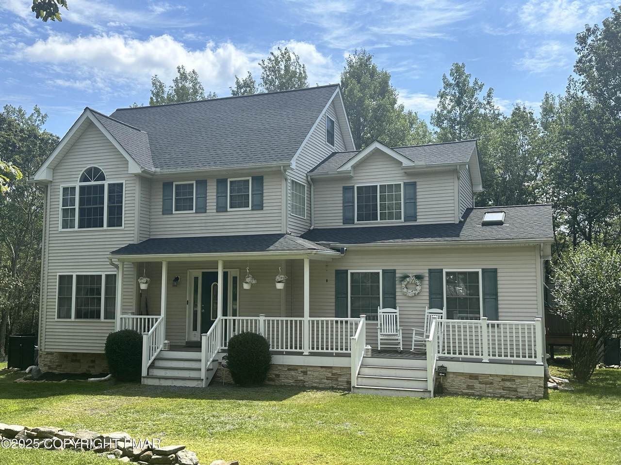 107 Horseshoe Drive - Photo 1