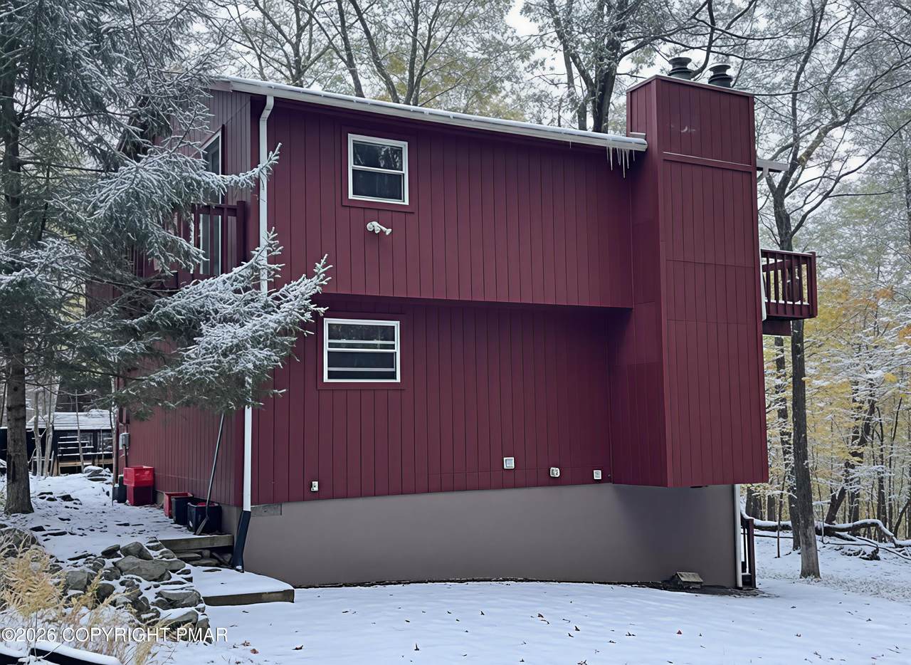 124 Saunders Drive - Photo 1