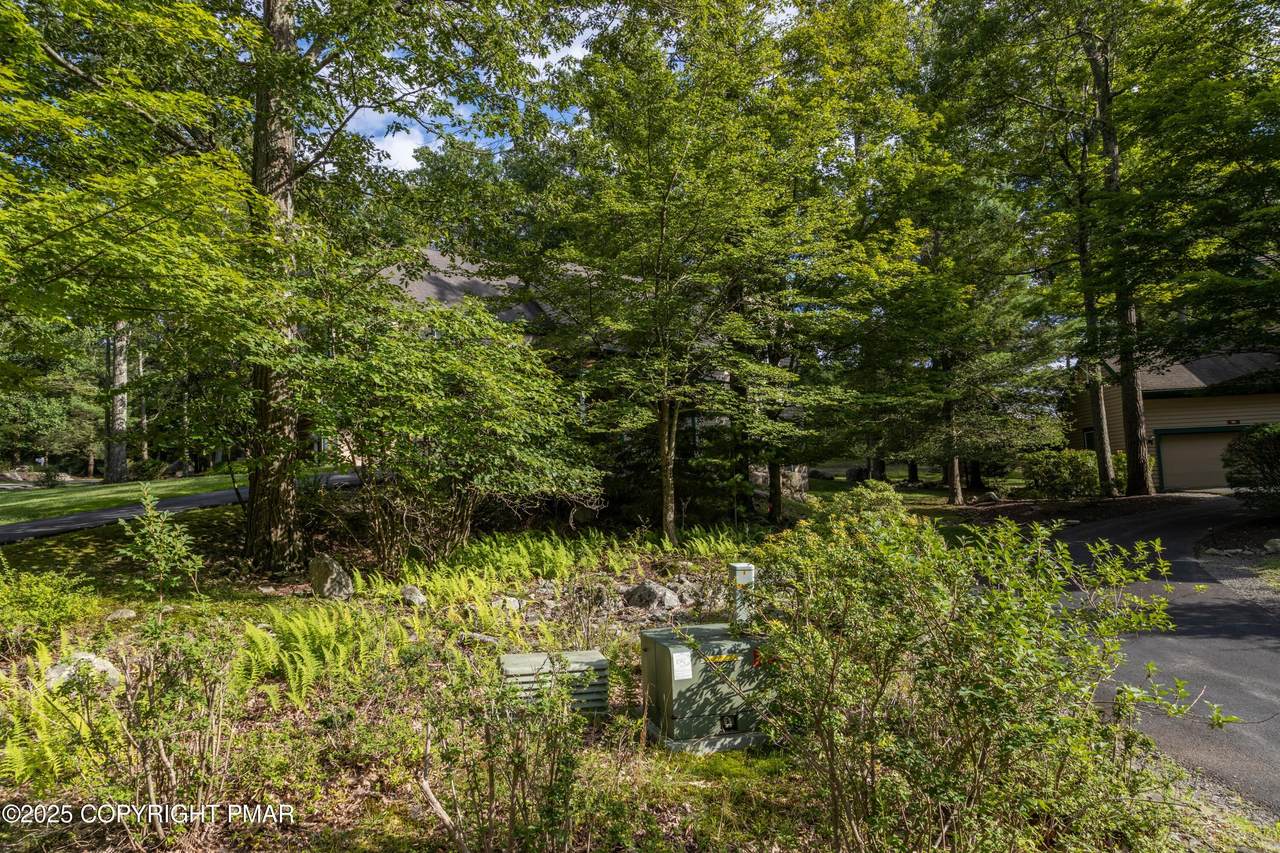 https://bt-photos.global.ssl.fastly.net/pocono/1280_boomver_2_PM-137208-2.jpg
