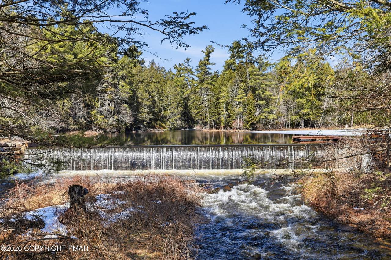 https://bt-photos.global.ssl.fastly.net/pocono/1280_boomver_2_PM-139490-2.jpg