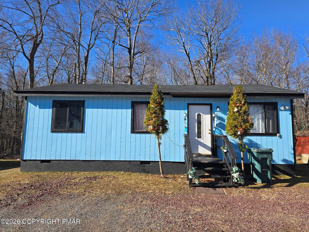 9014 Idlewild Drive - Photo 1