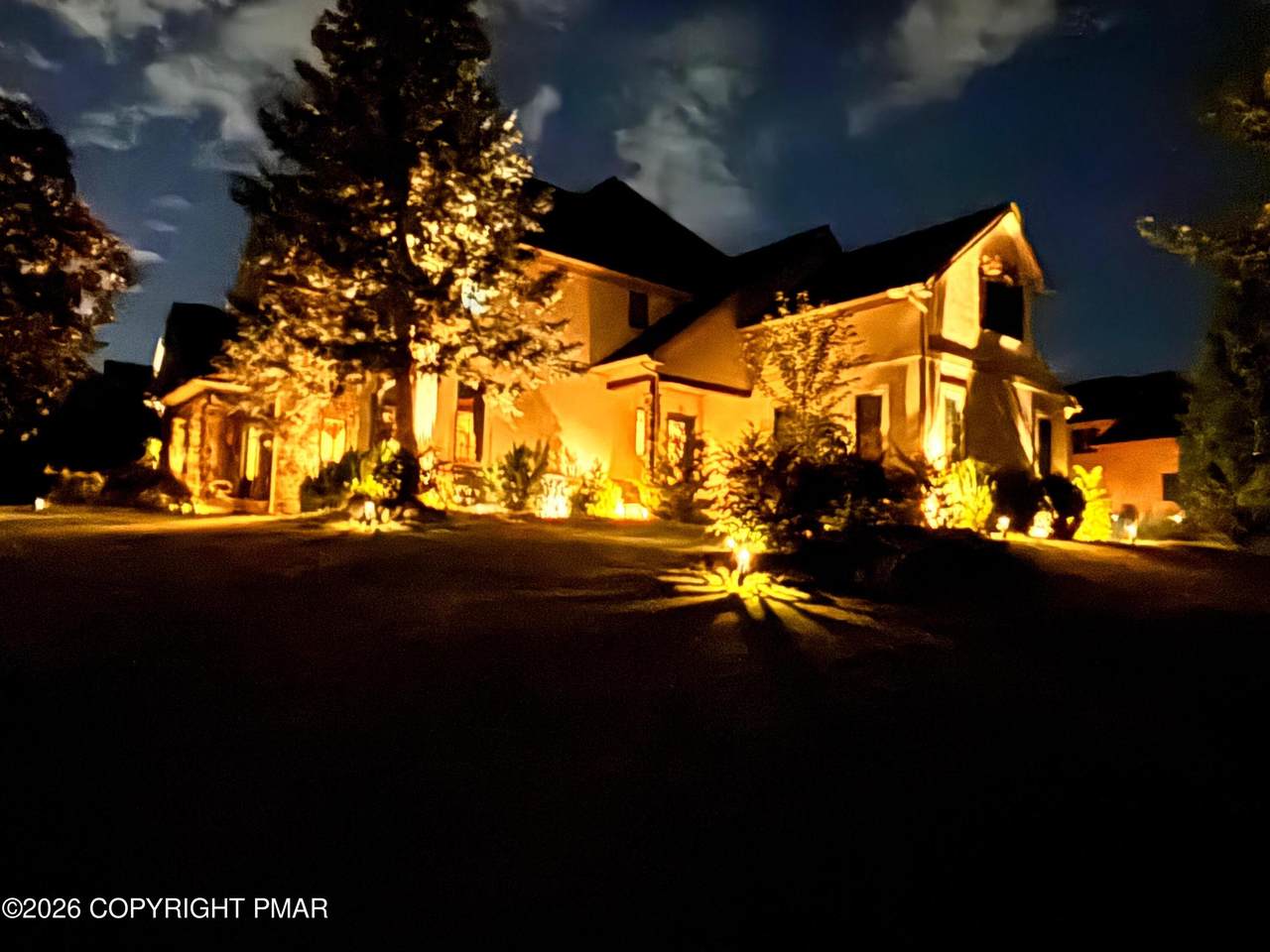 https://bt-photos.global.ssl.fastly.net/pocono/1280_boomver_1_PM-140576-2.jpg